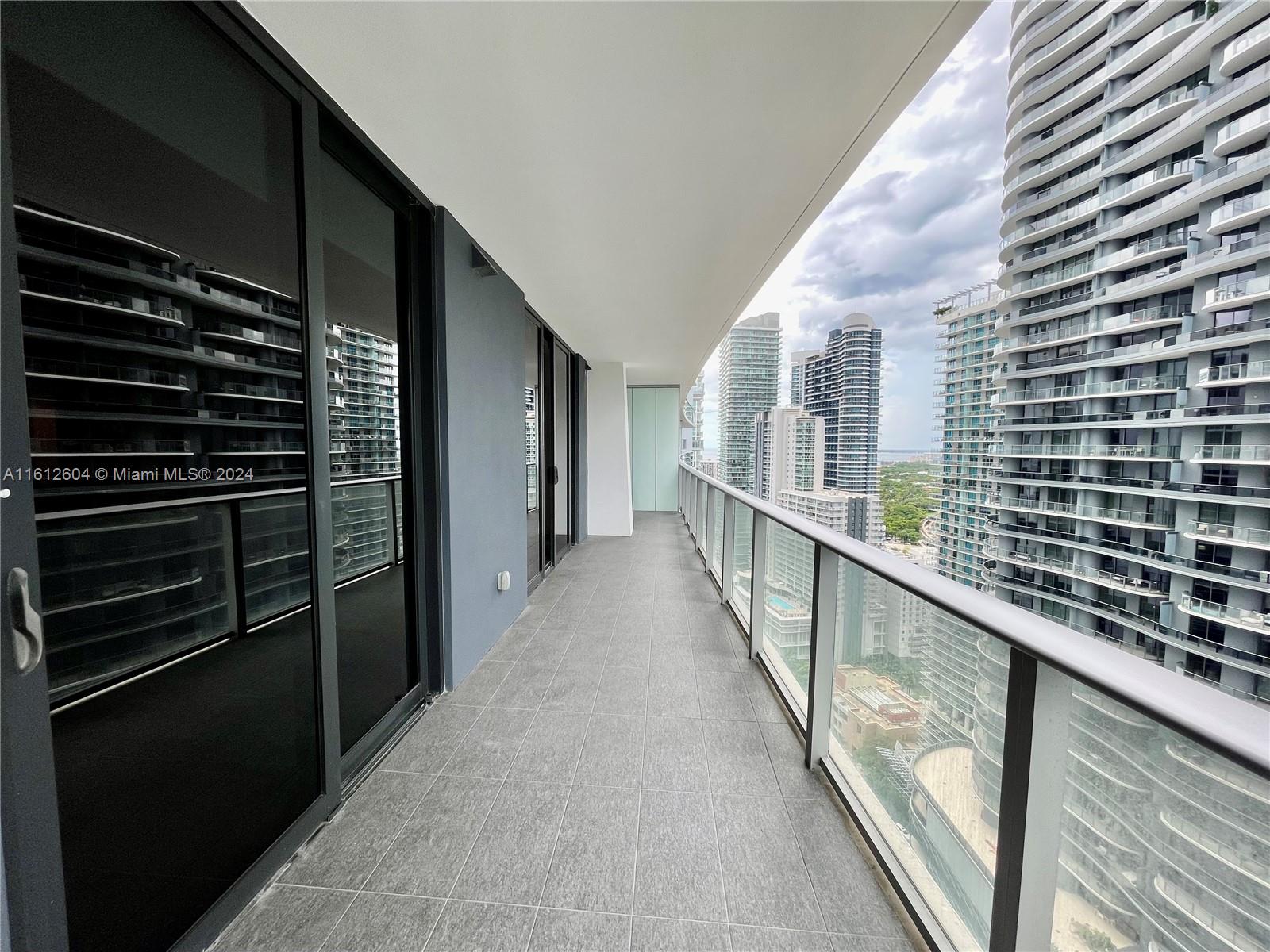 1010 Brickell Ave # 3309
