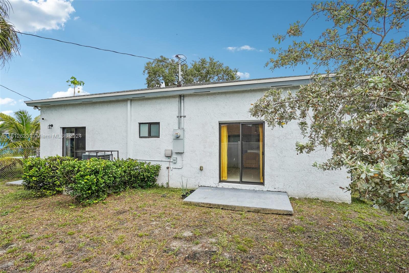 2806 NW 7th Ct