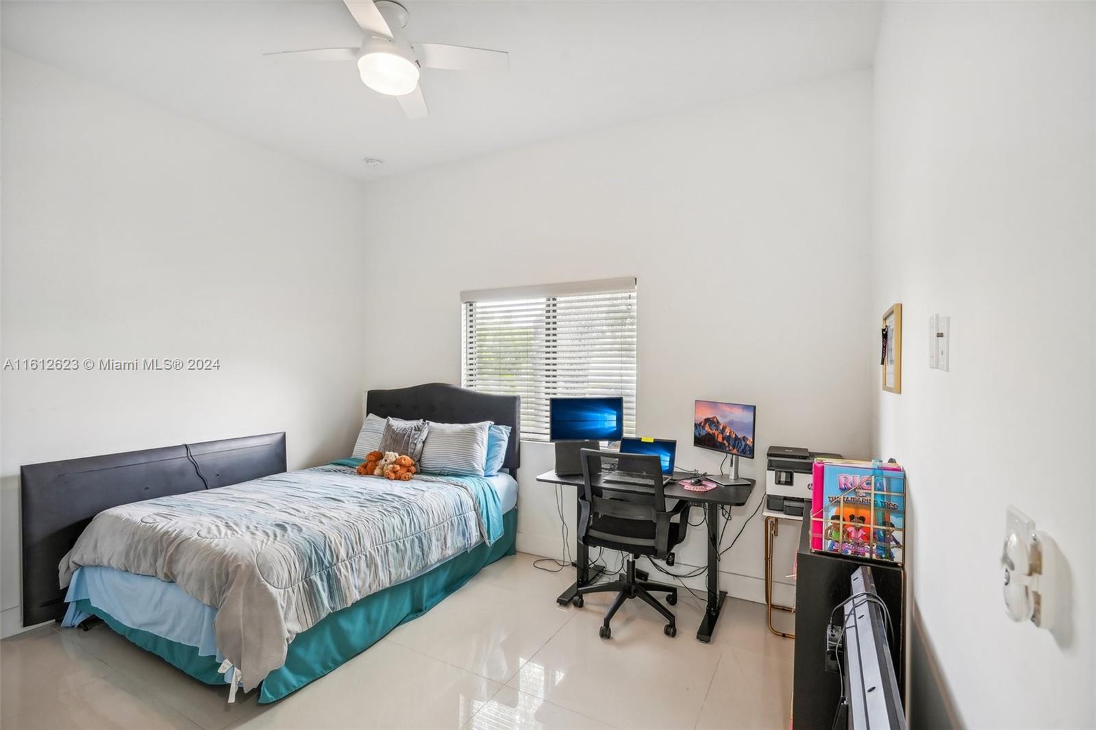 2806 NW 7th Ct