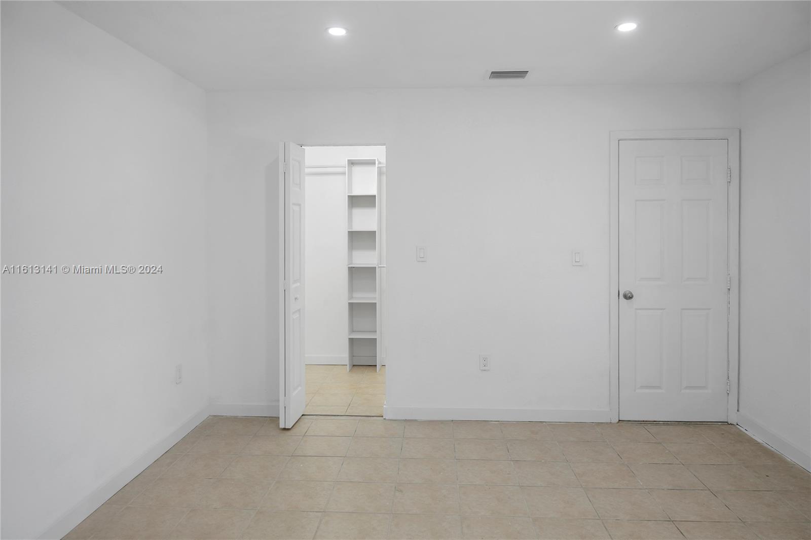 6731 NW 199th Ter