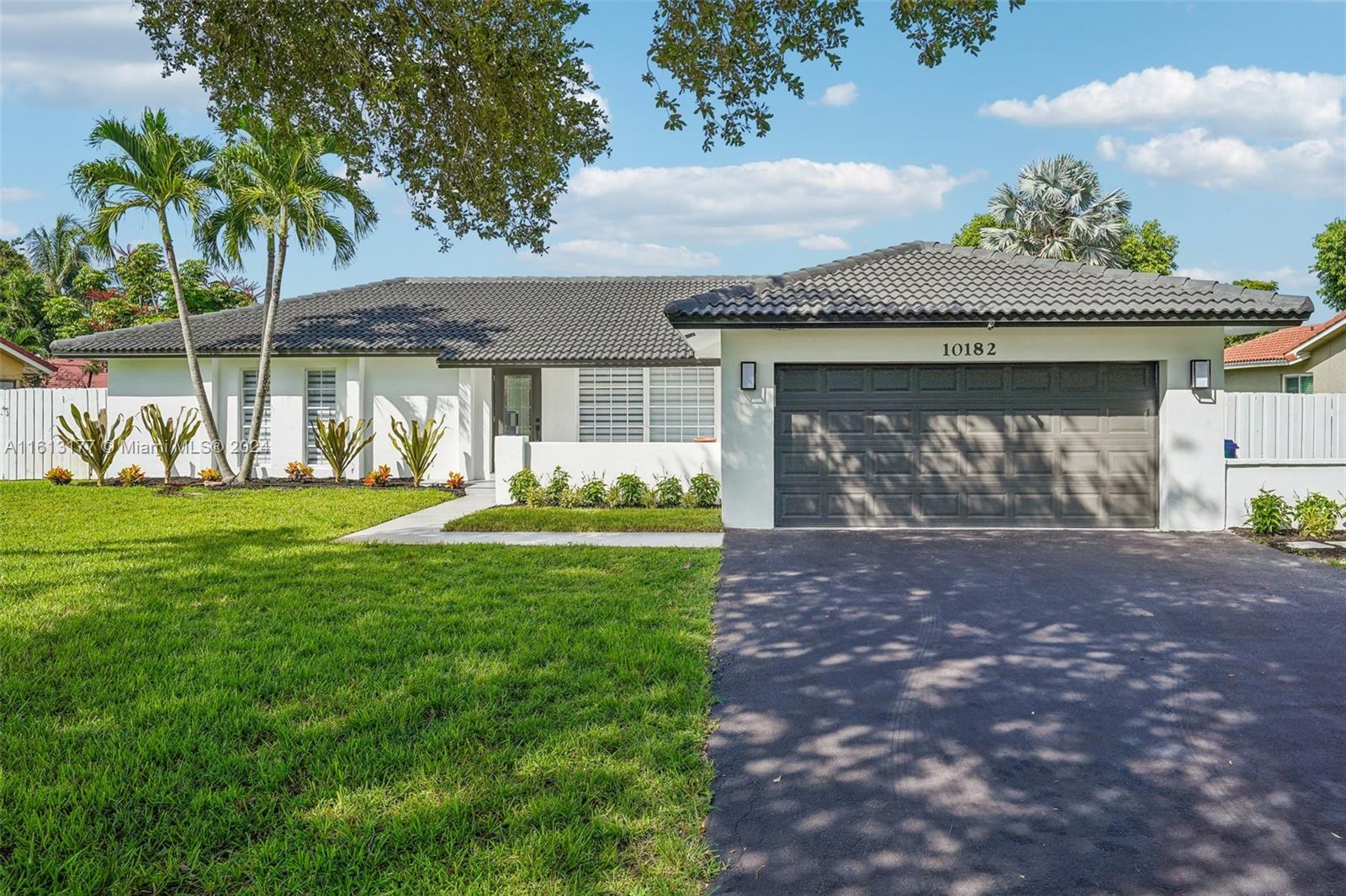 10182 Ramblewood Dr