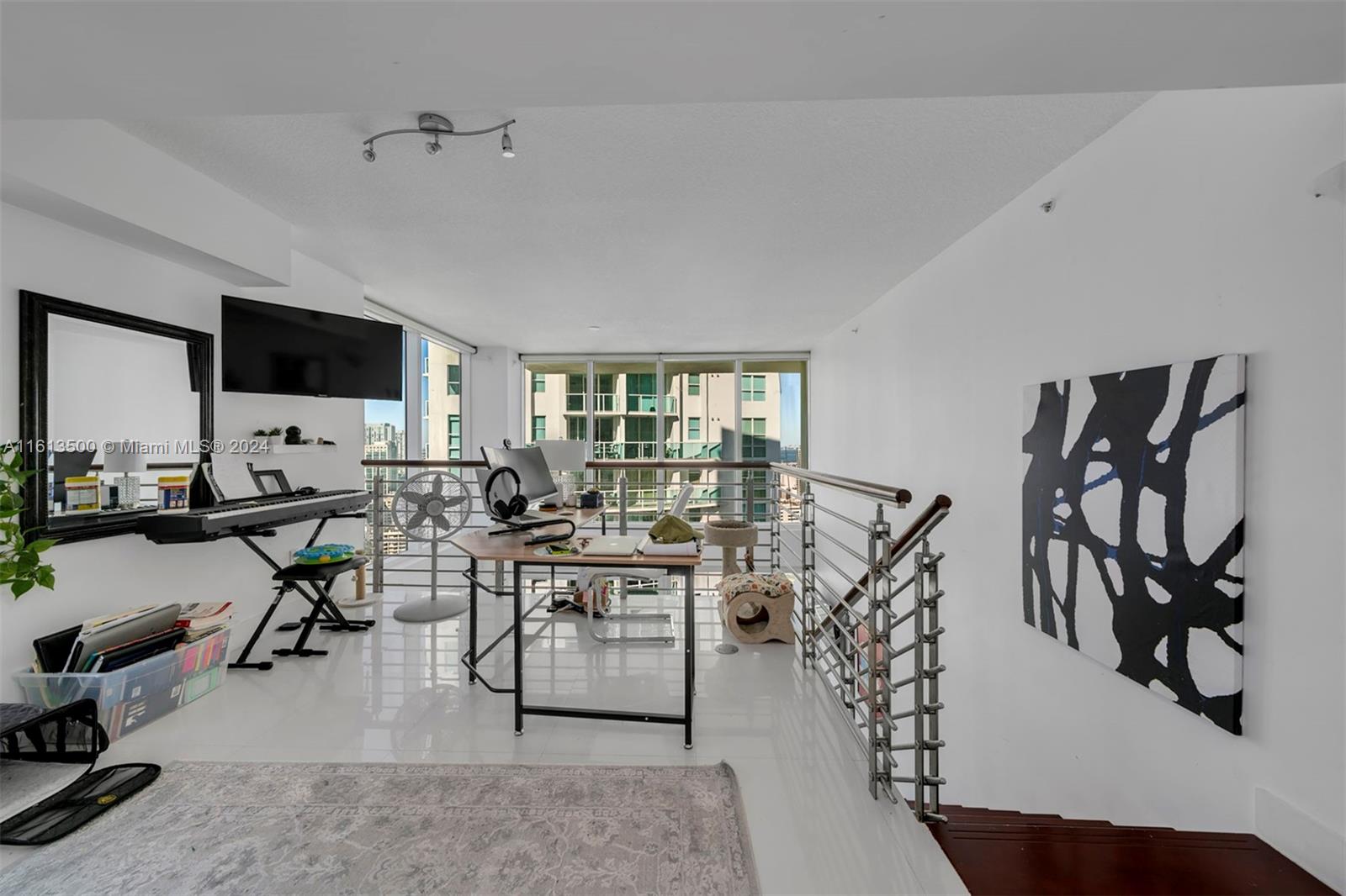 41 SE 5th St # 2117