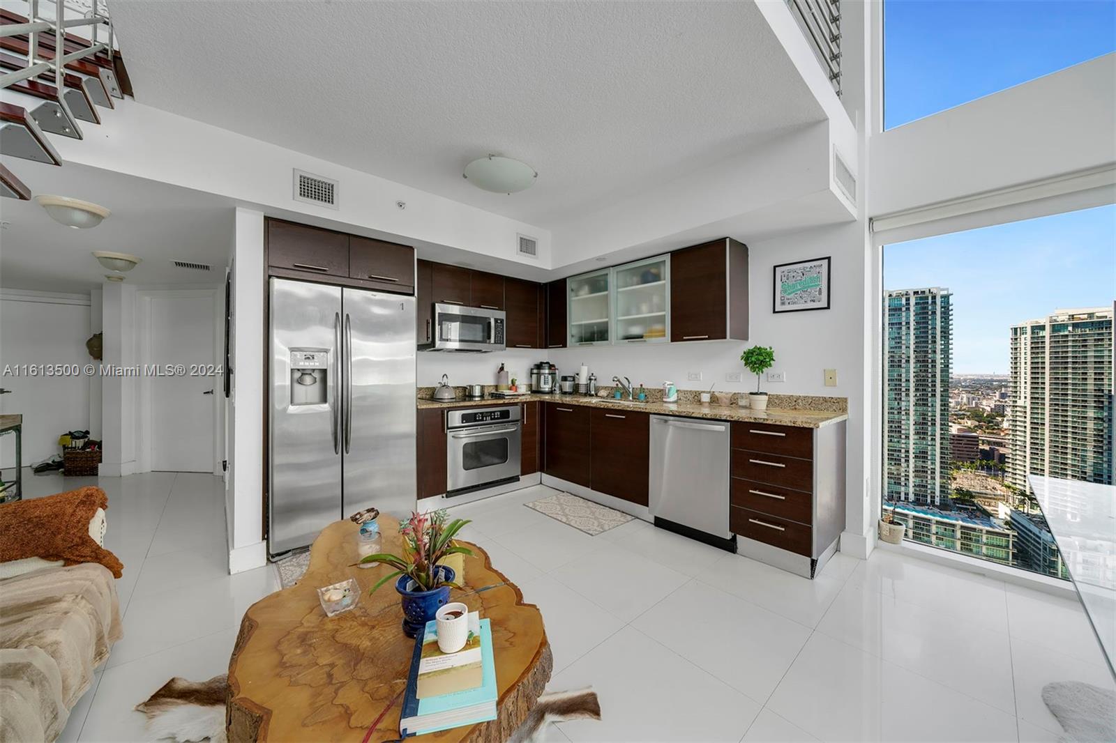 41 SE 5th St # 2117