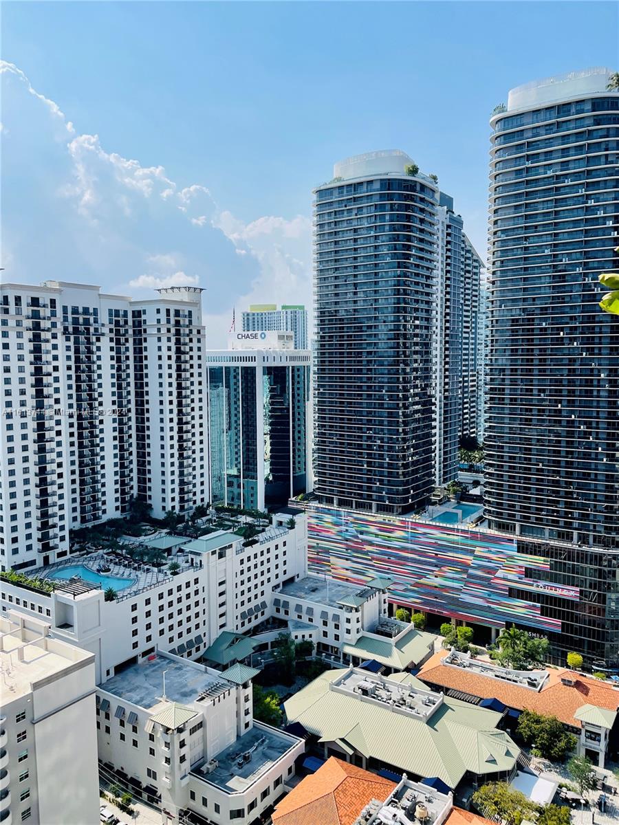 1000 Brickell Plz # 3004