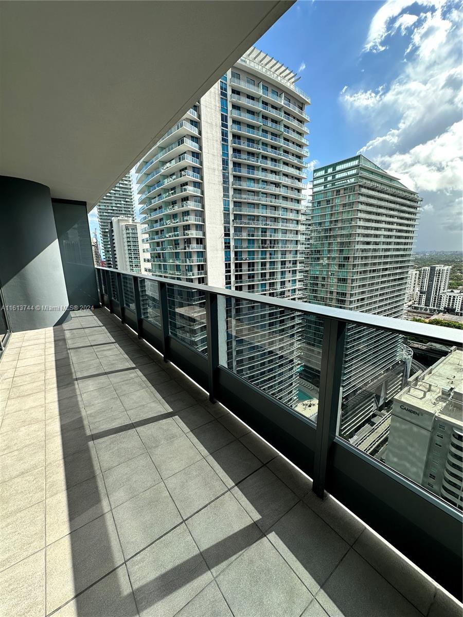 1000 Brickell Plz # 3004