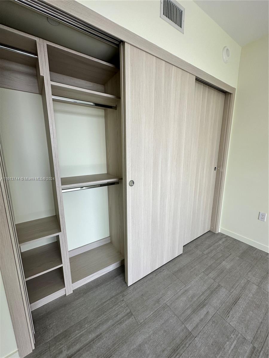 1000 Brickell Plz # 3004