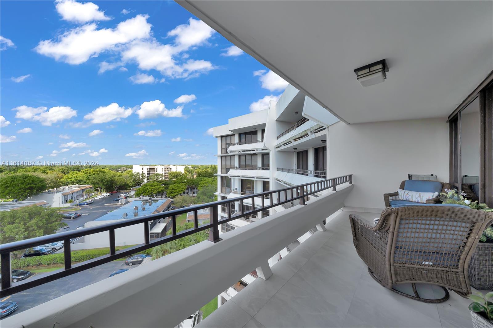 13953 Kendale Lakes Cir # 809B