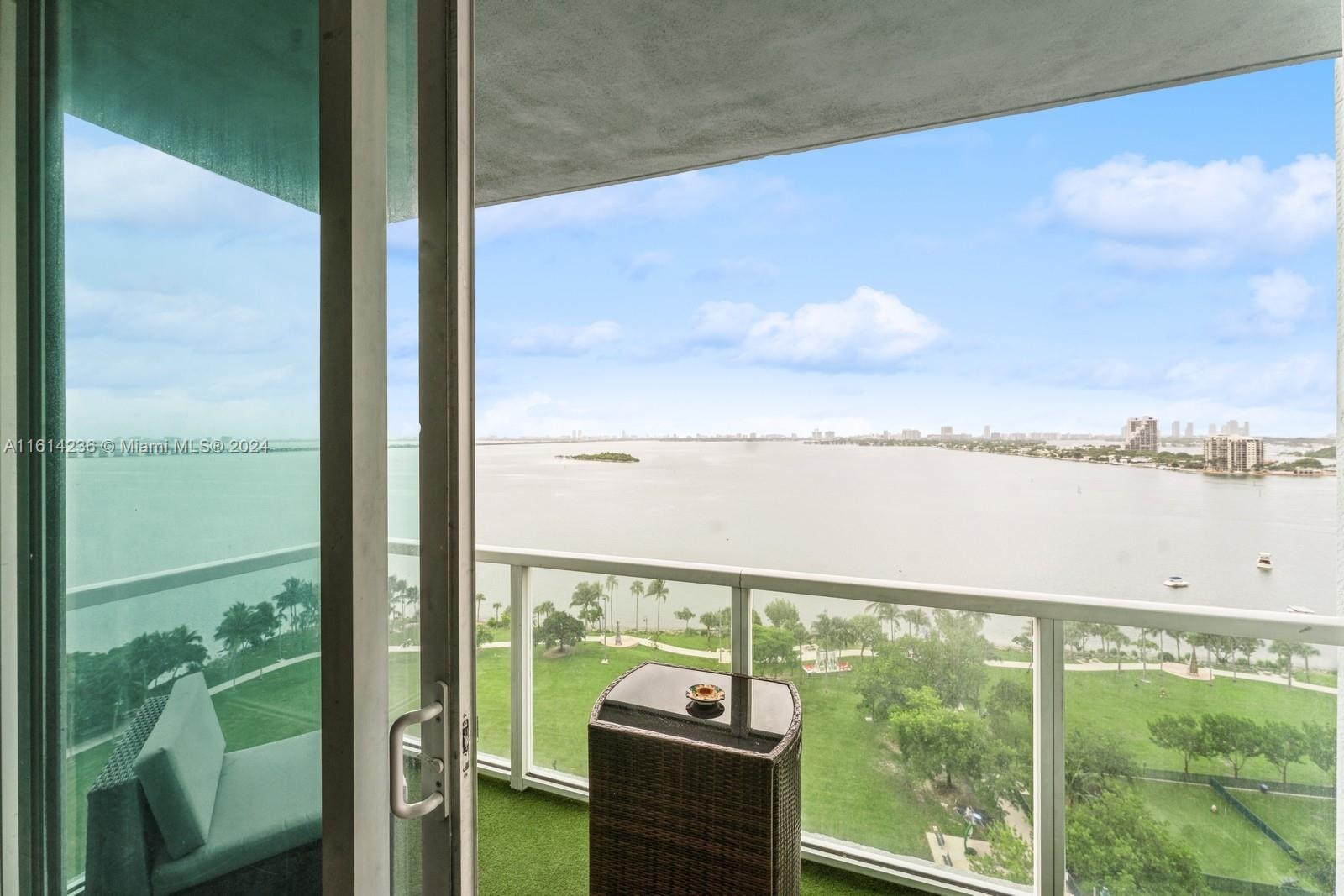 1900 N Bayshore Dr # 1402