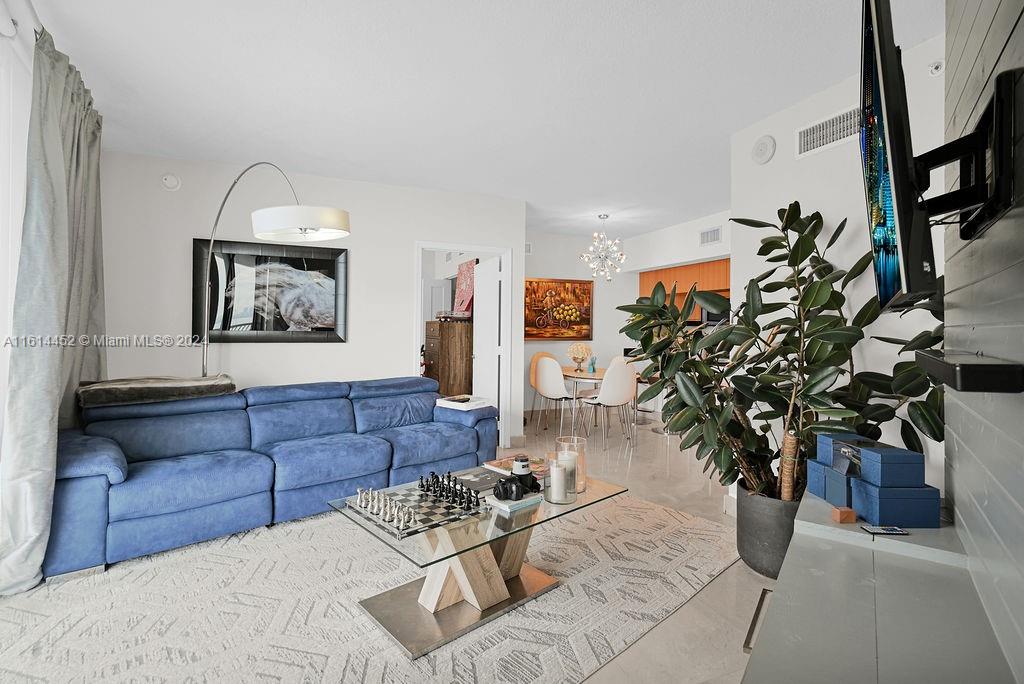 1750 N Bayshore Dr # 3302