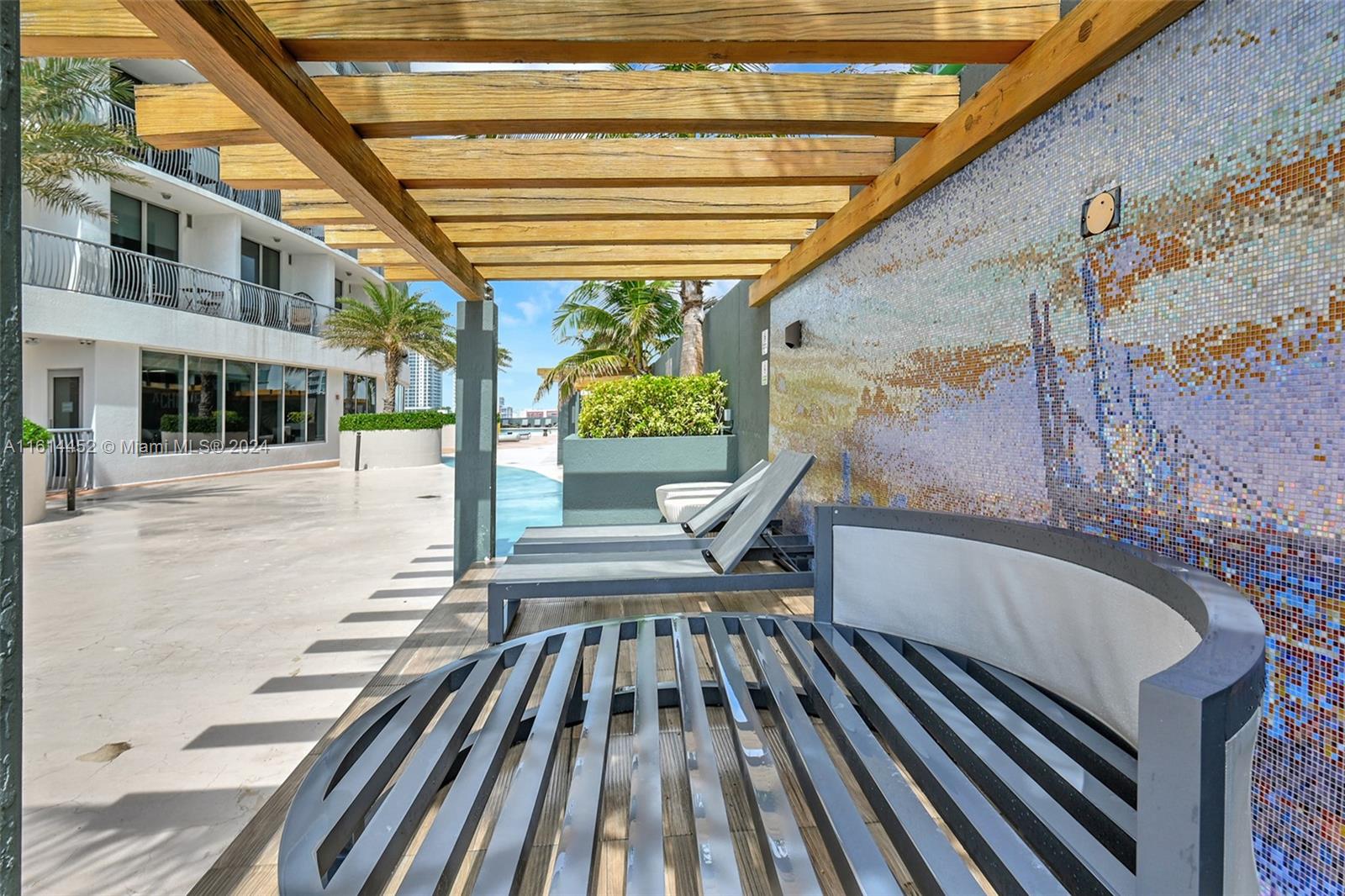 1750 N Bayshore Dr # 3302