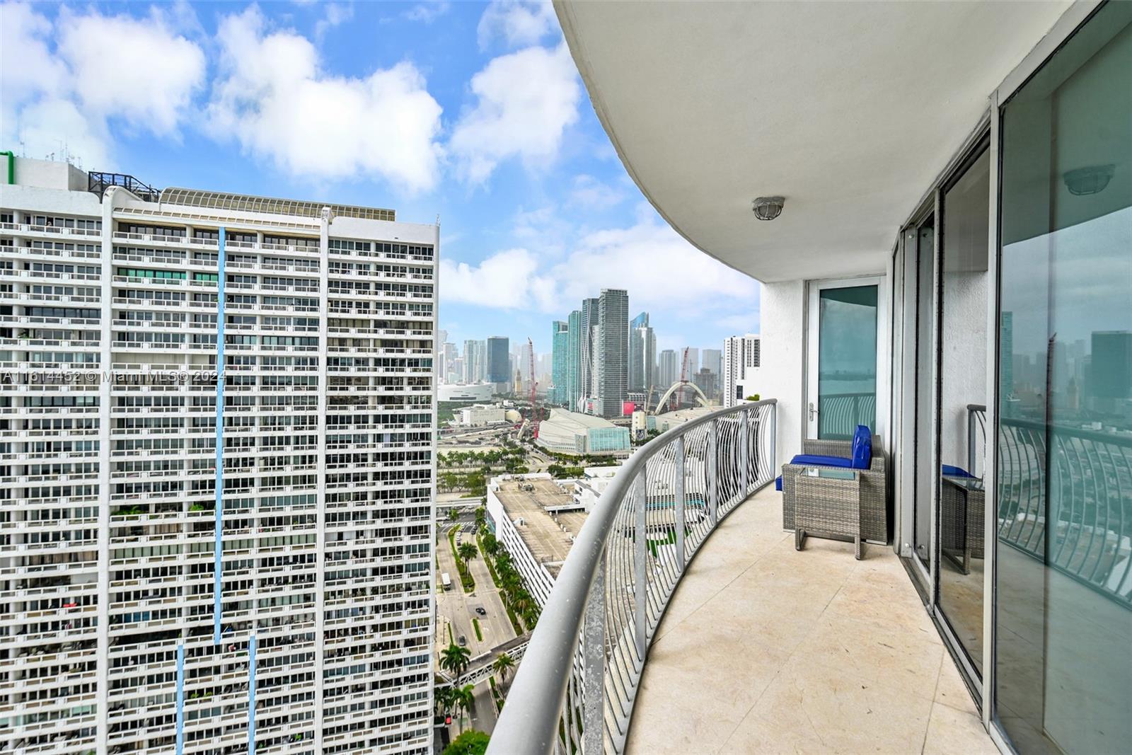 1750 N Bayshore Dr # 3302