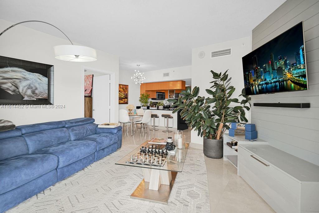 1750 N Bayshore Dr # 3302