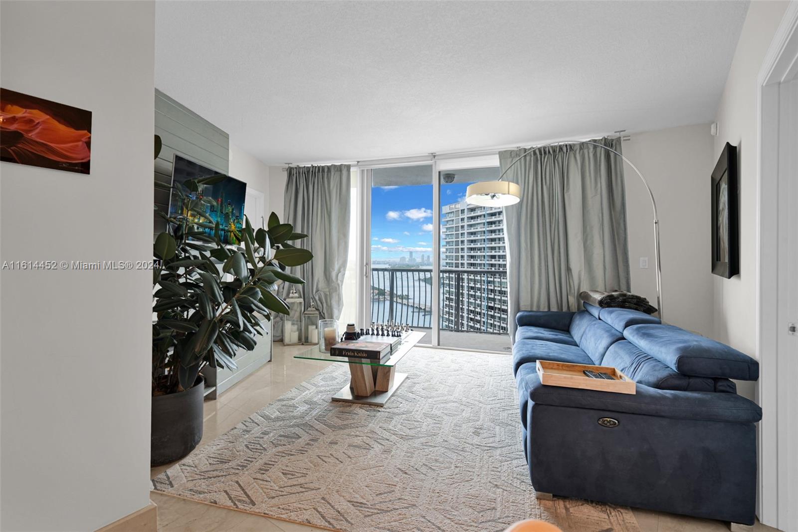 1750 N Bayshore Dr # 3302
