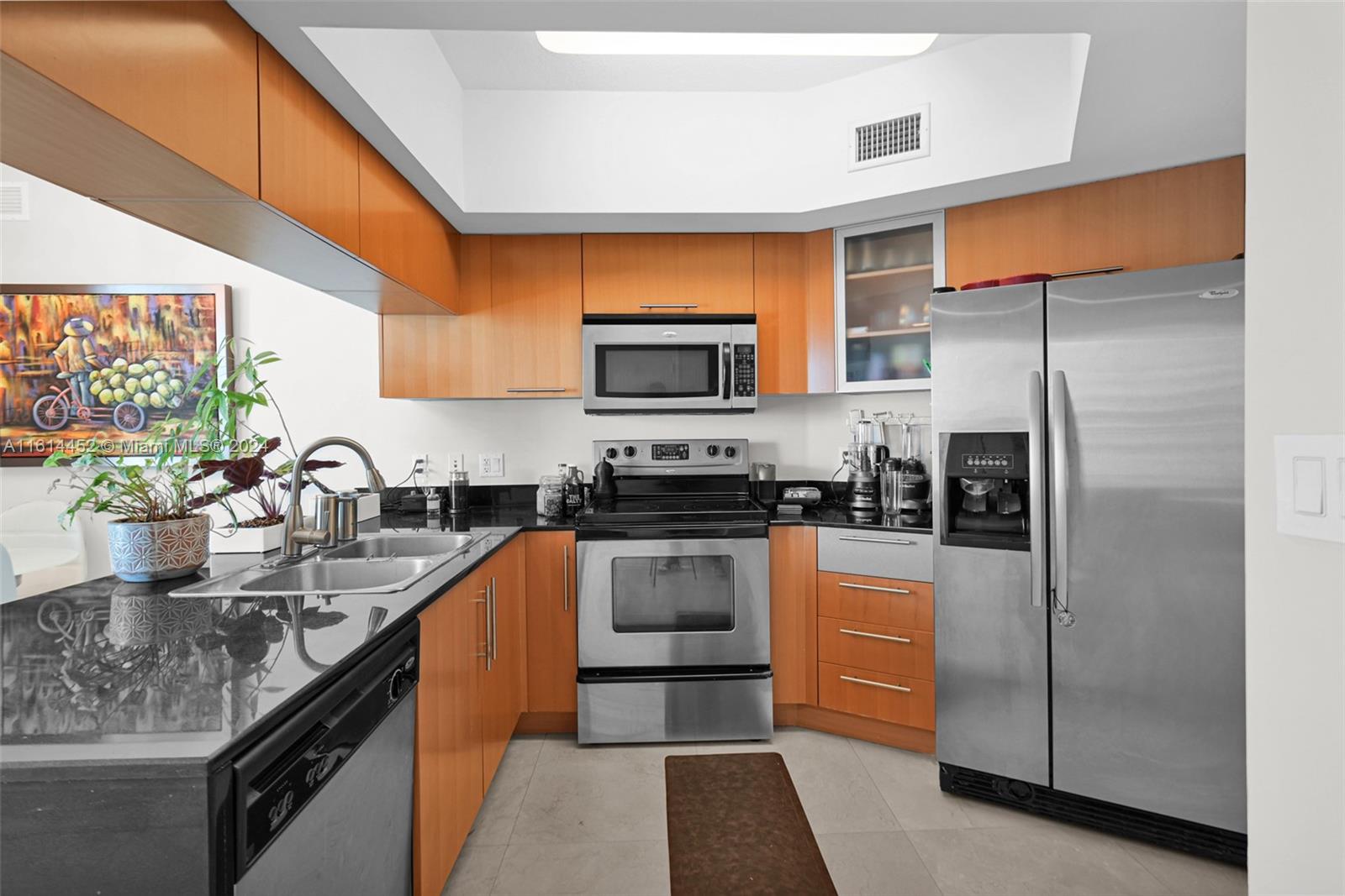 1750 N Bayshore Dr # 3302