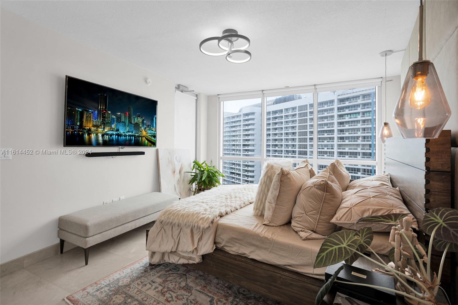 1750 N Bayshore Dr # 3302