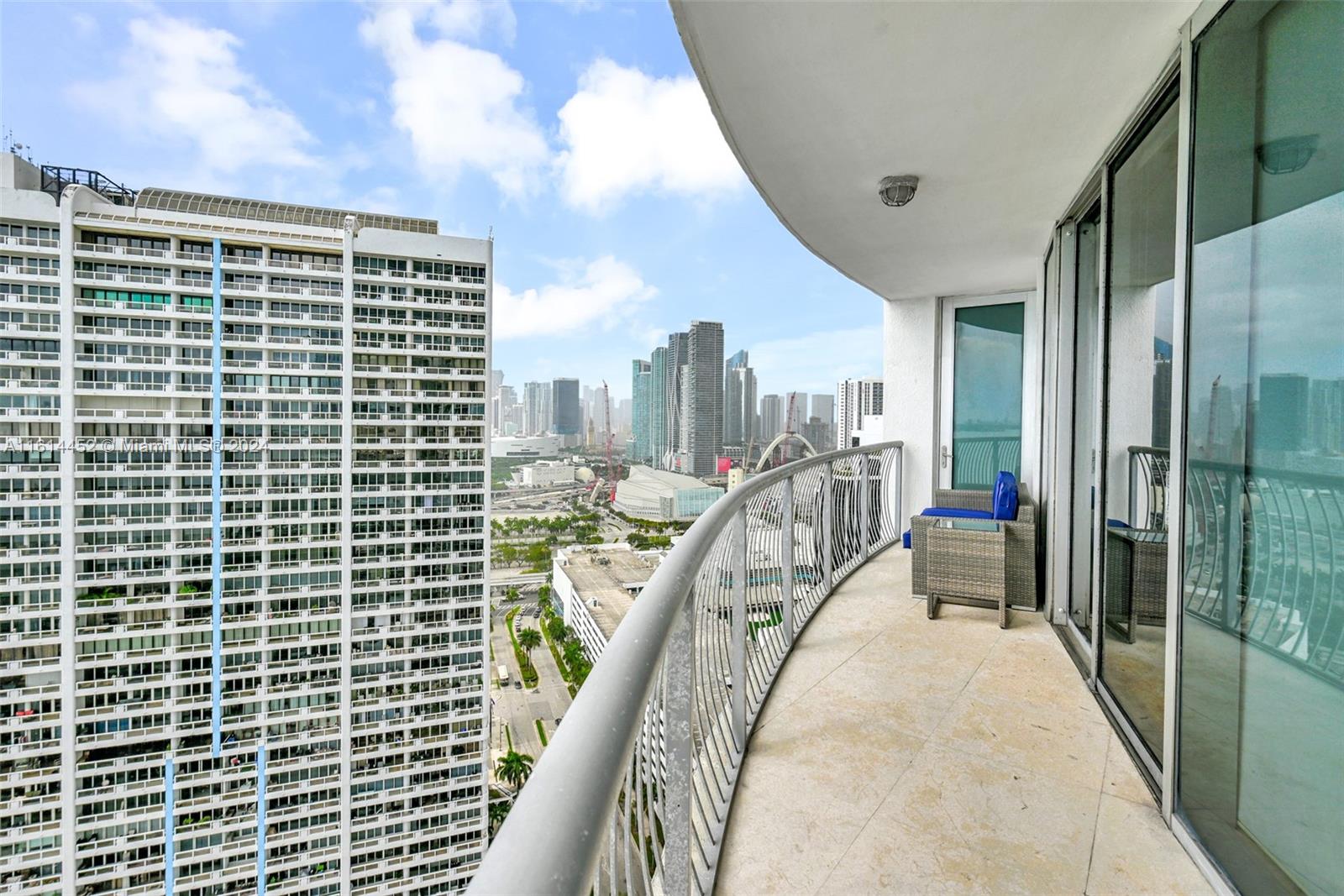 1750 N Bayshore Dr # 3302