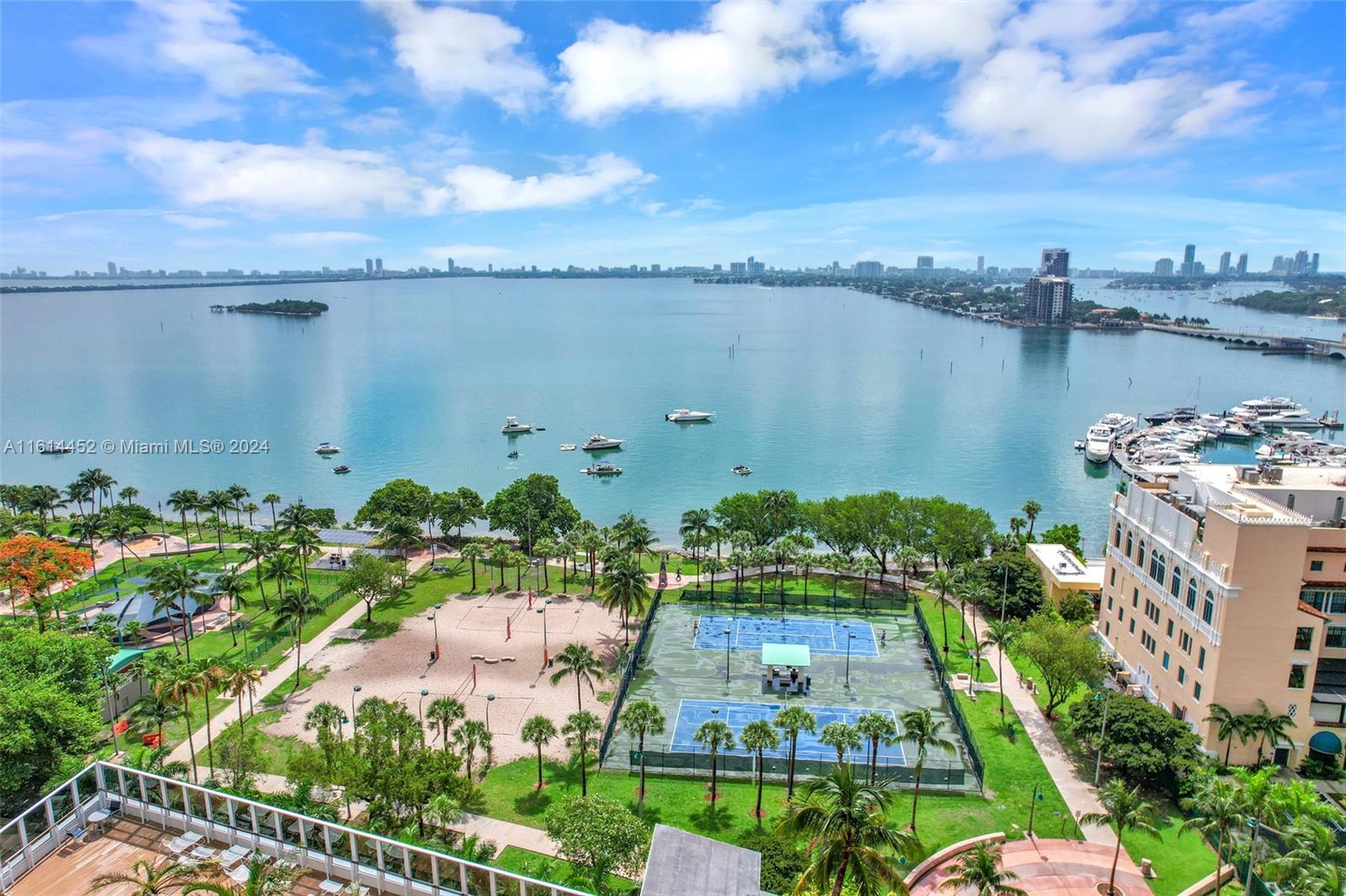 1750 N Bayshore Dr # 3302