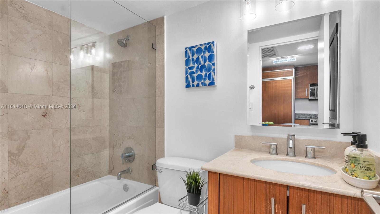 10275 Collins Ave # 505