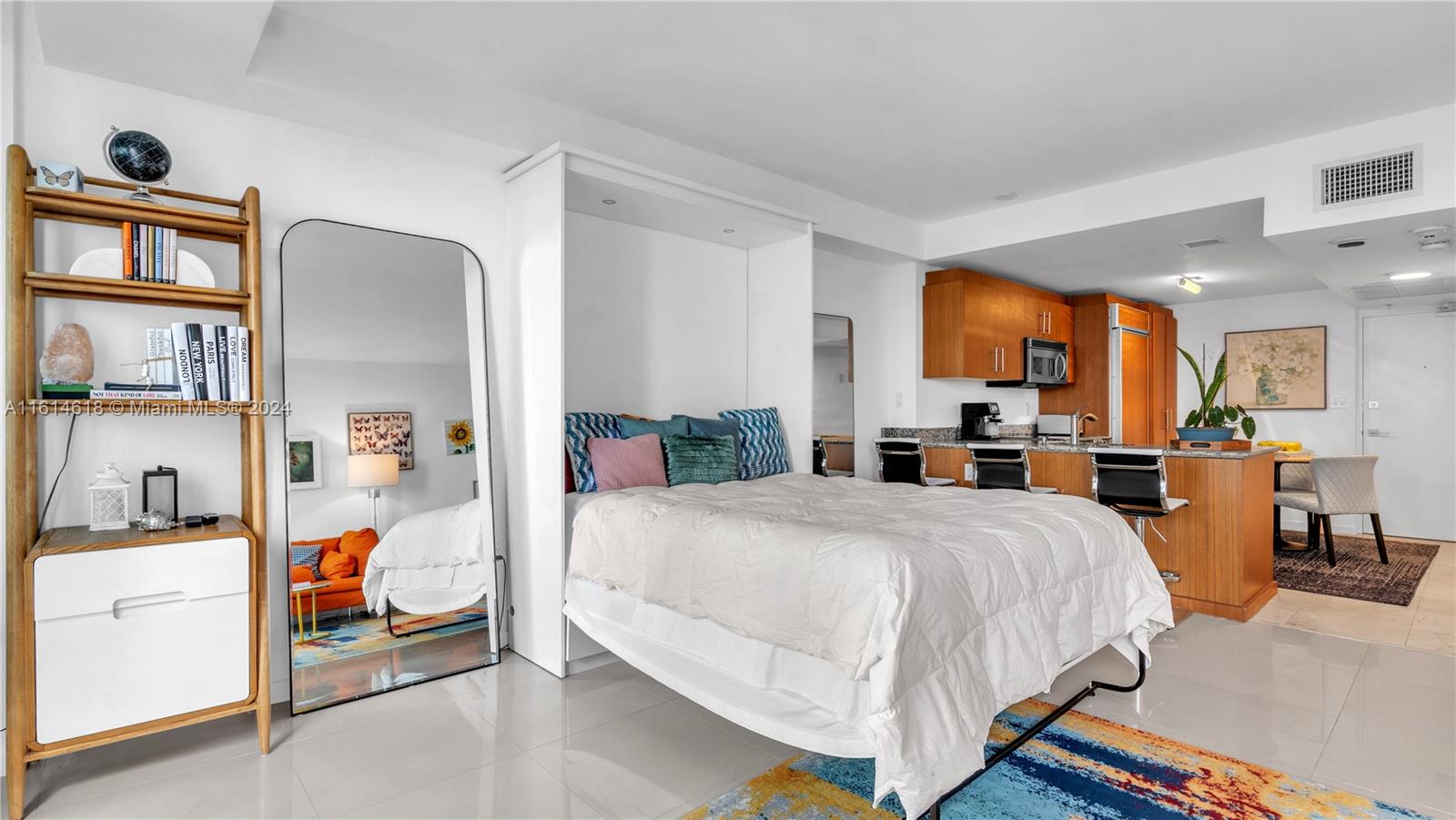 10275 Collins Ave # 505