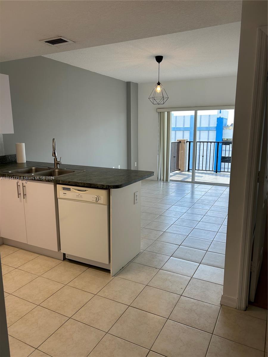 3410 Coral Way # 901