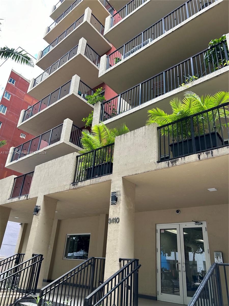 3410 Coral Way # 901