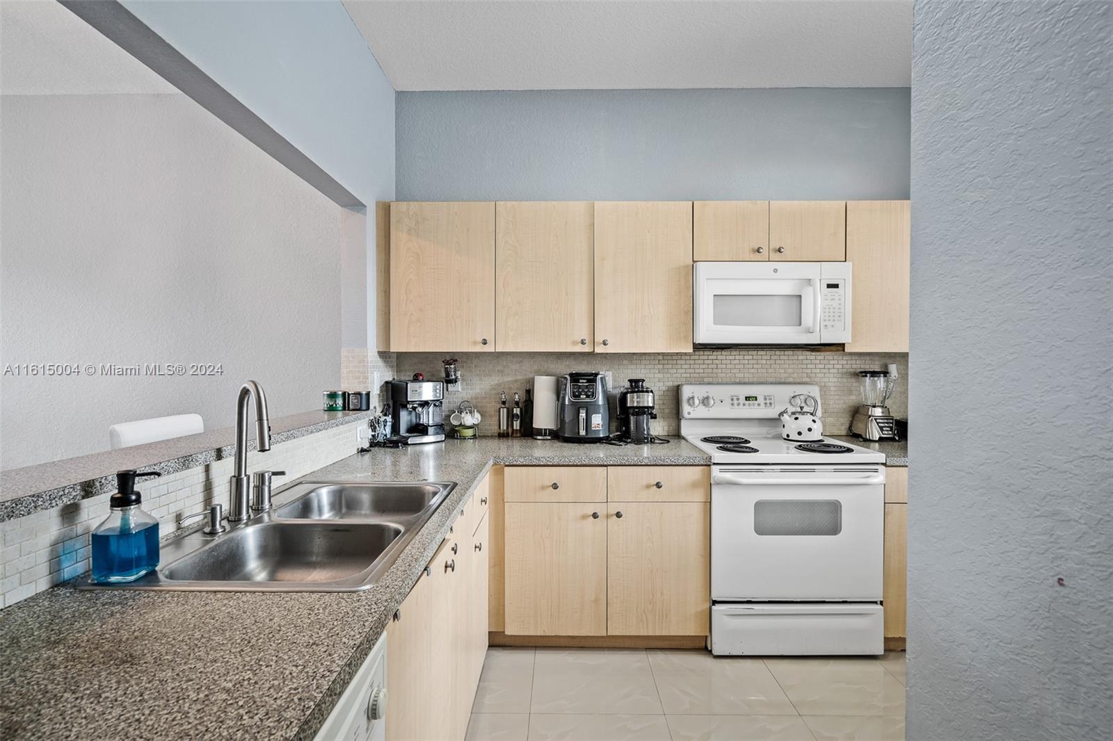 11112 SW 236th Ter
