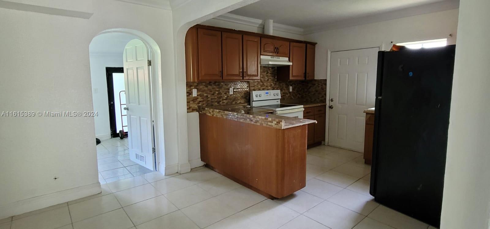 9540 NW 29th Ave