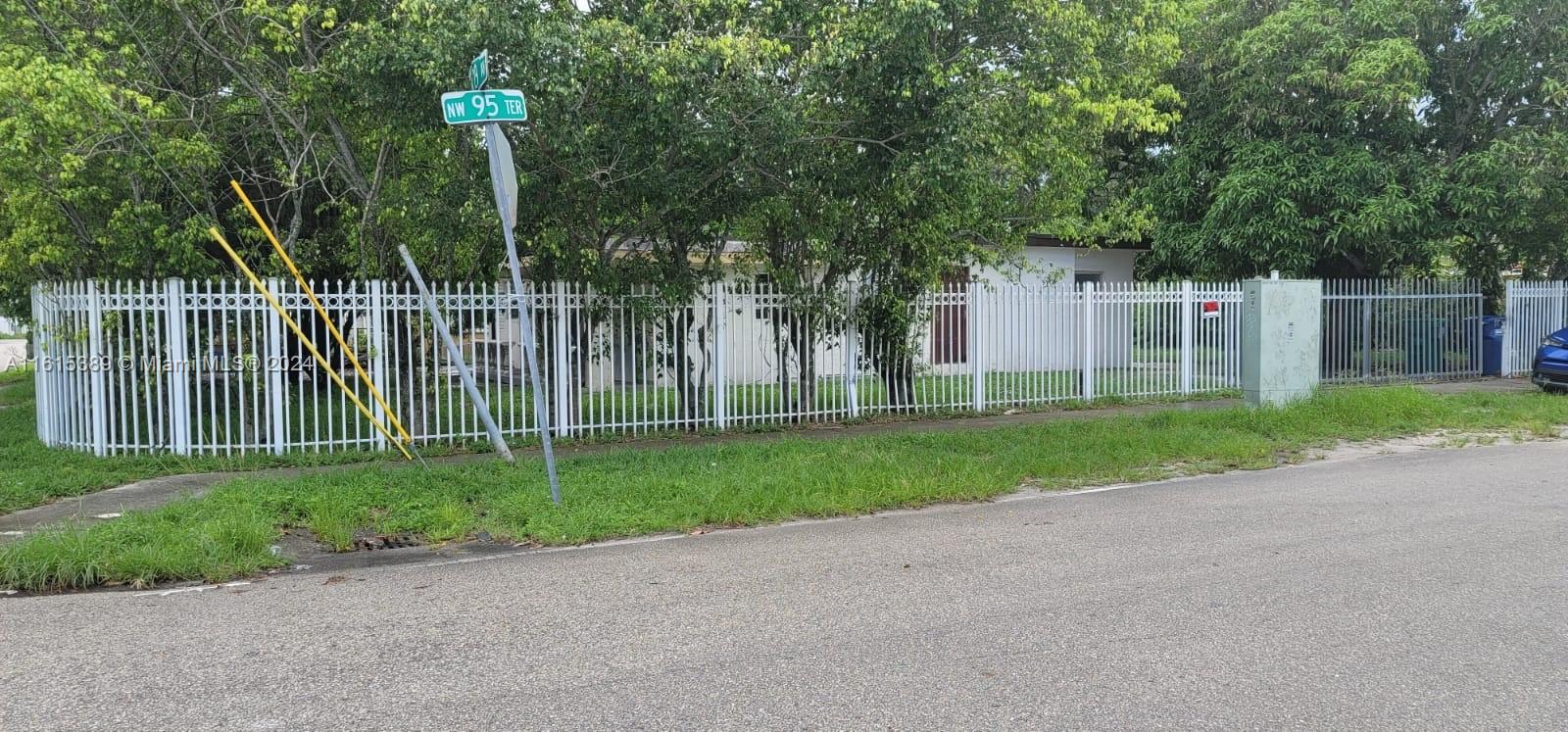 9540 NW 29th Ave