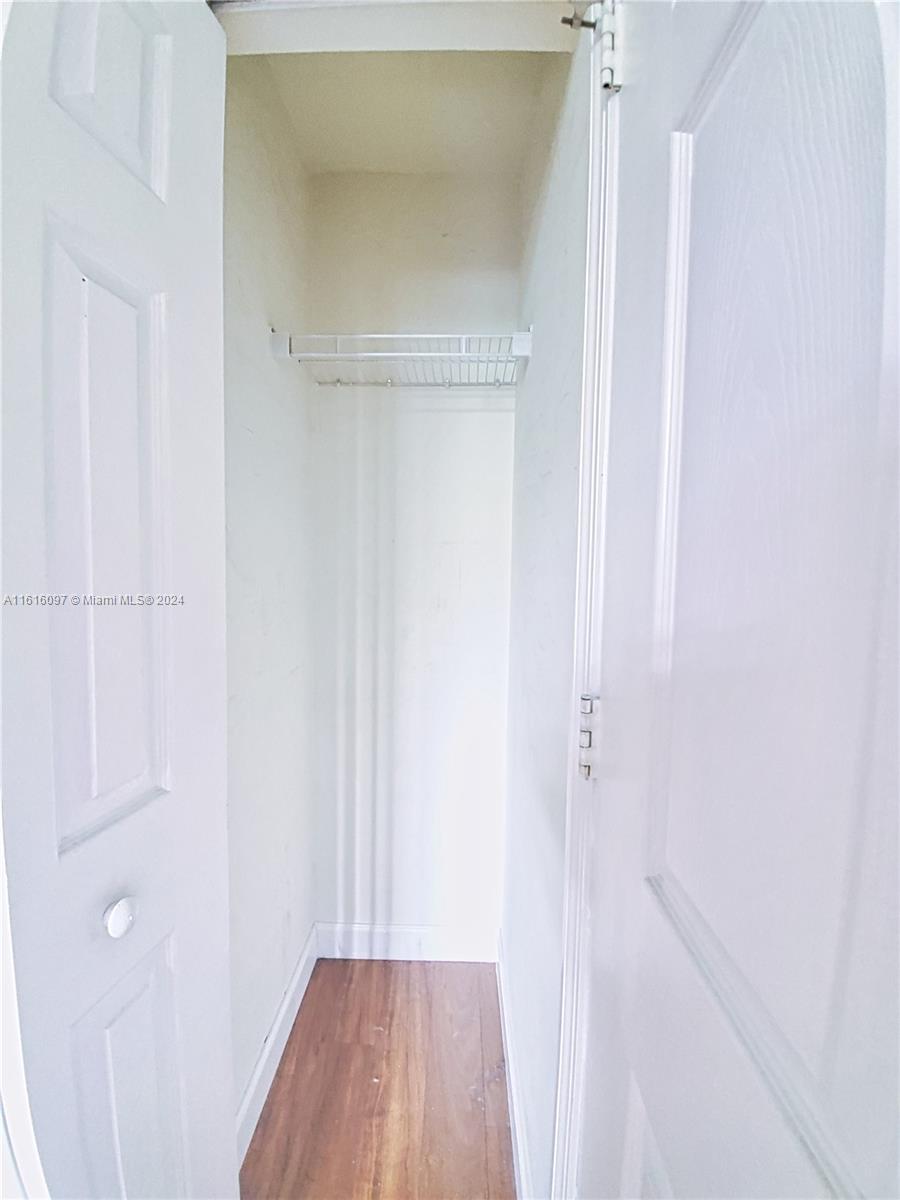 275 NE 18th St # 203