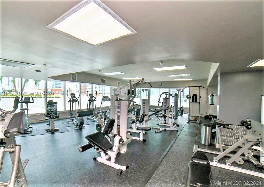 275 NE 18th St # 203