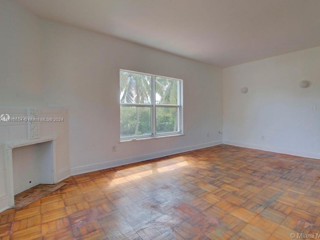4035 N Meridian Ave # 101
