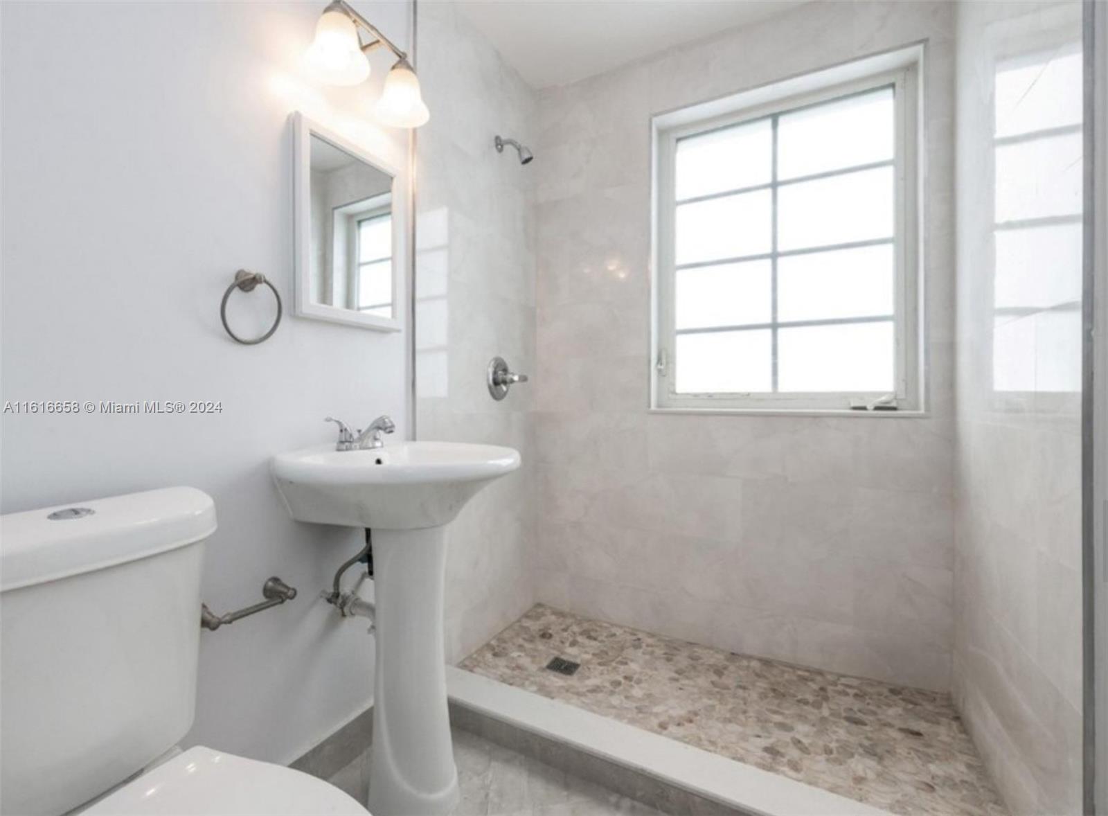 620 12th St # 8
