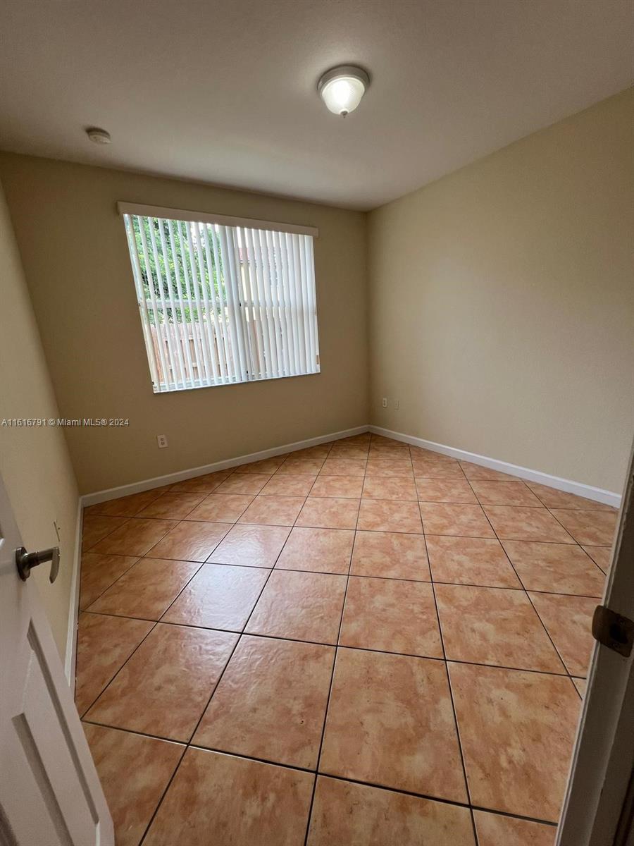 3355 NE 13th Cir Dr # 28 Unit: 103-28