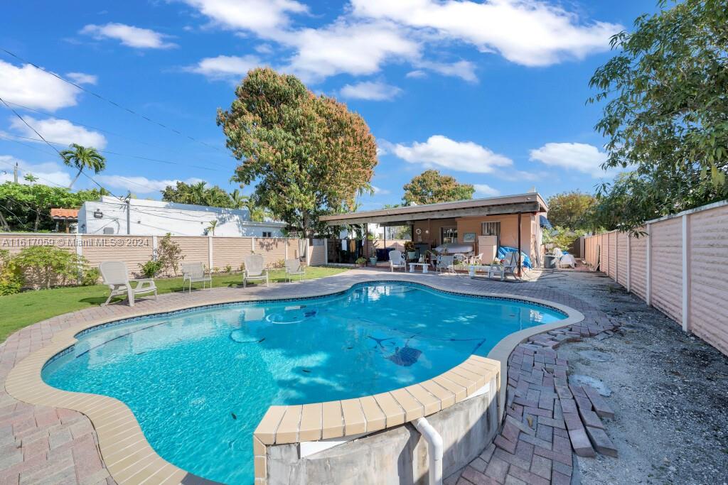 436 SW 26th Rd
