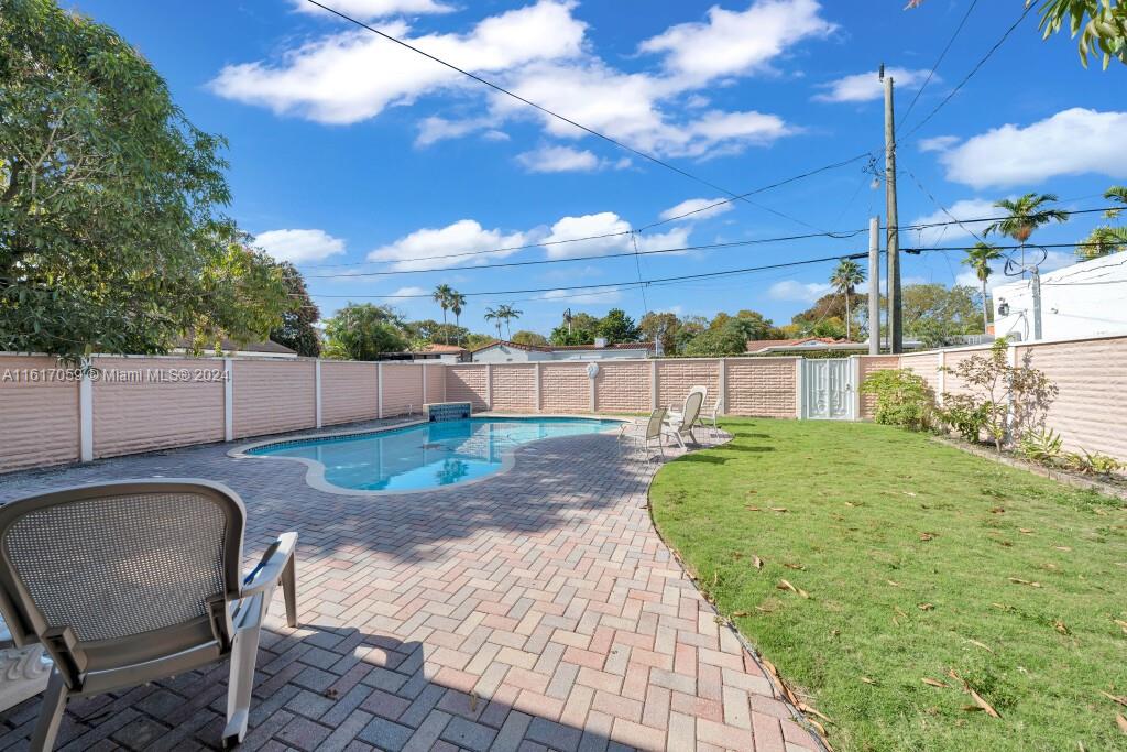 436 SW 26th Rd