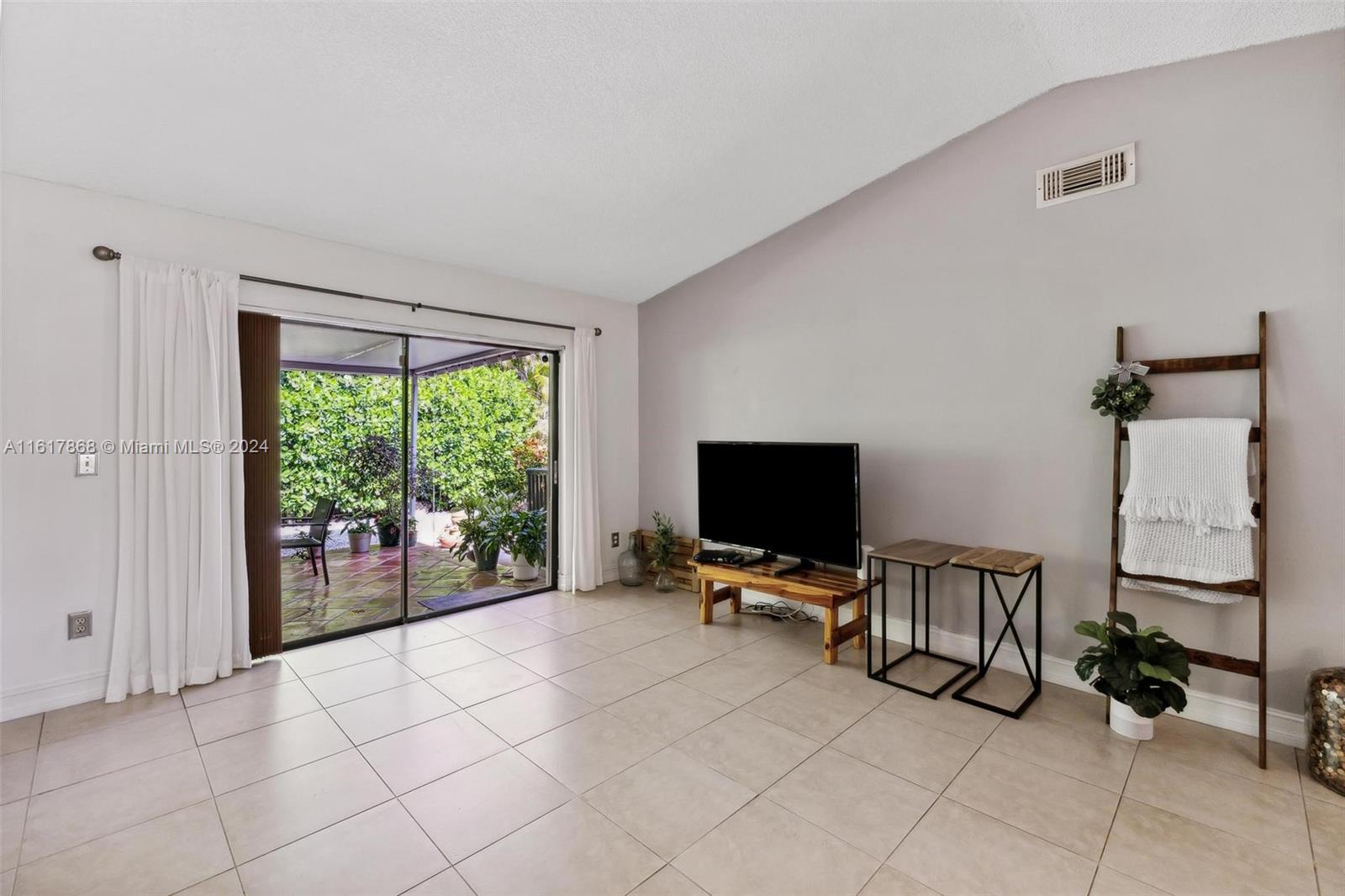 13322 SW 114th Pl