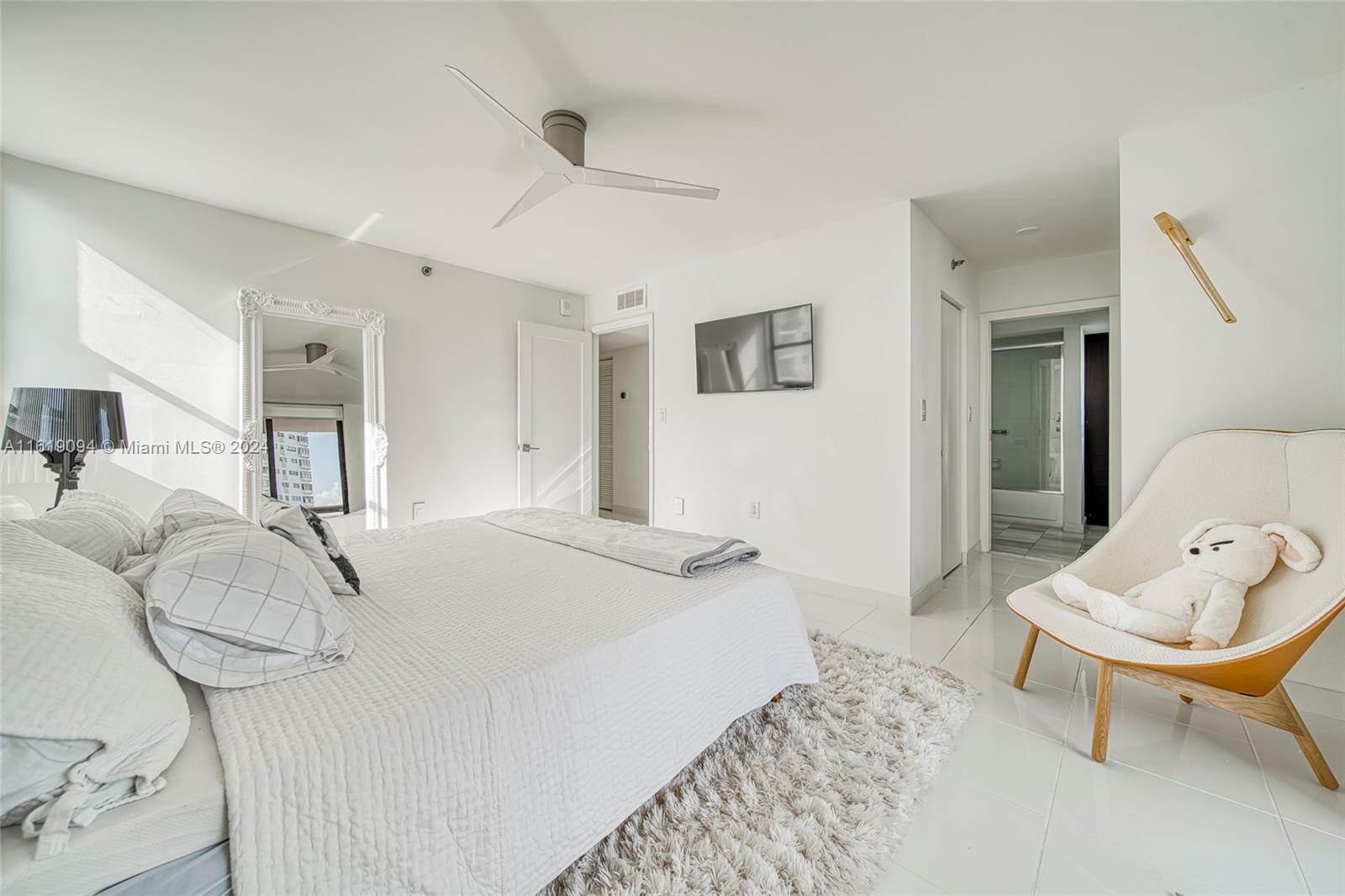 1775 Washington Ave # 6C