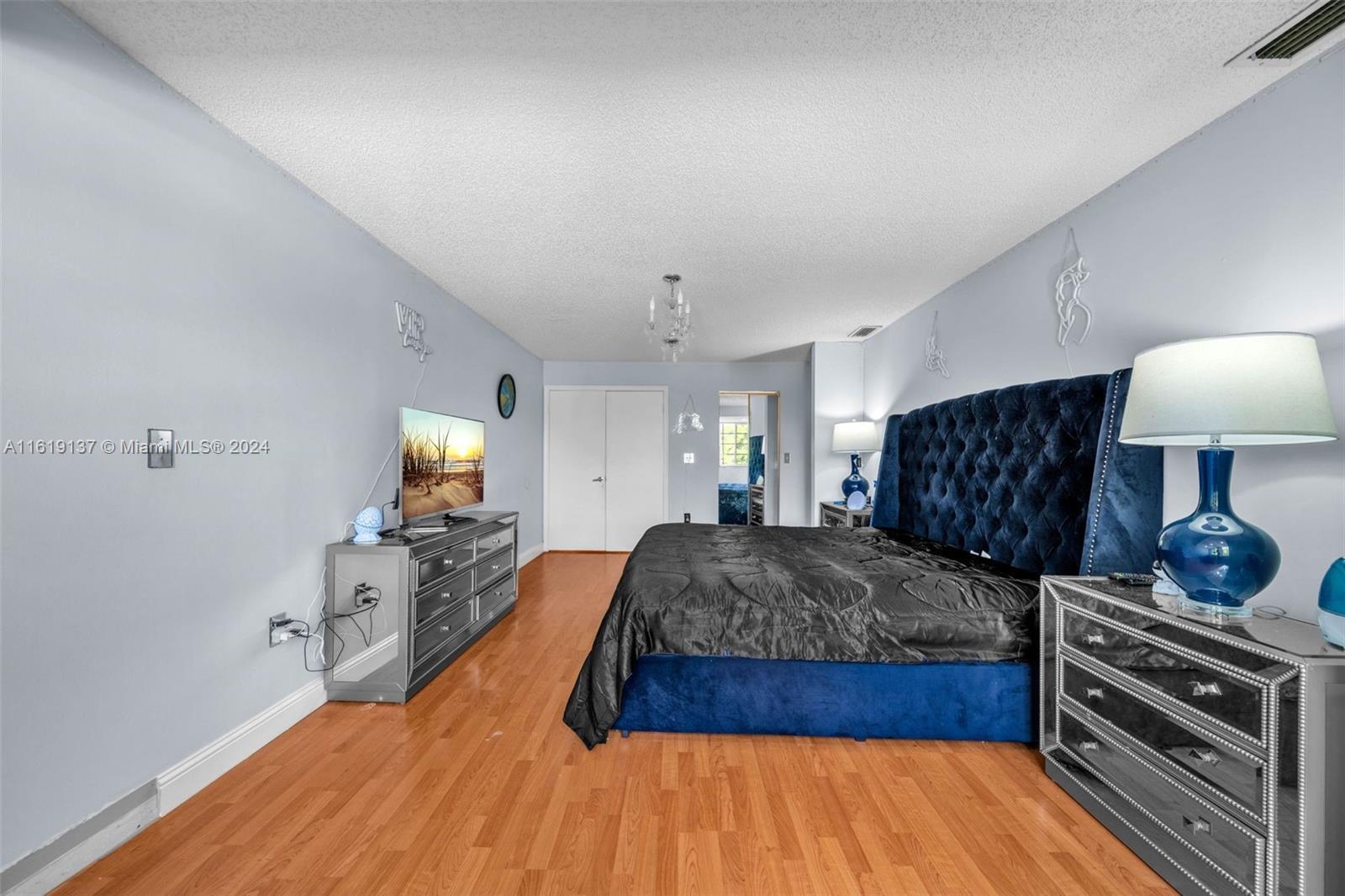 9931 SW 154th Ave