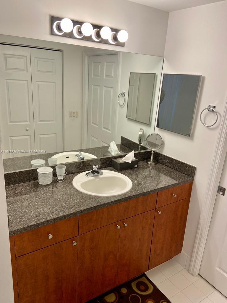 115 SW 11th St # 503