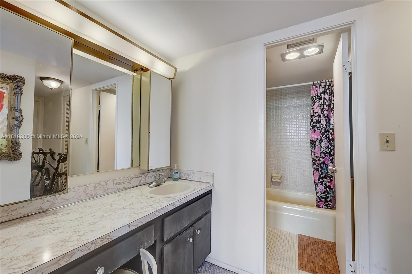 1351 NE Miami Gardens Dr Unit: 1506E