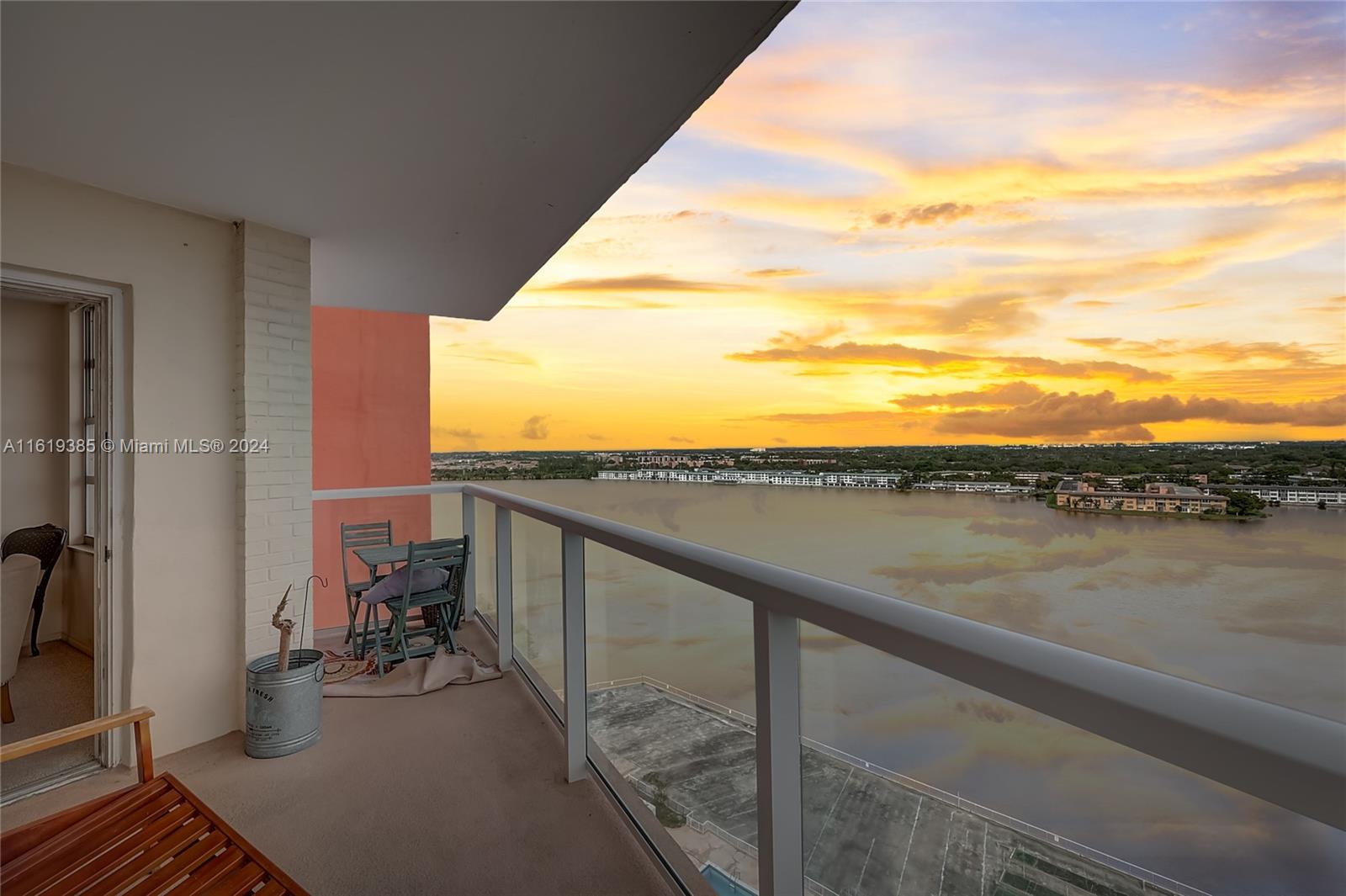 1351 NE Miami Gardens Dr Unit: 1506E