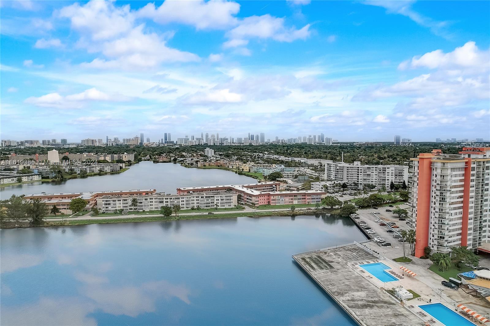 1351 NE Miami Gardens Dr Unit: 1506E