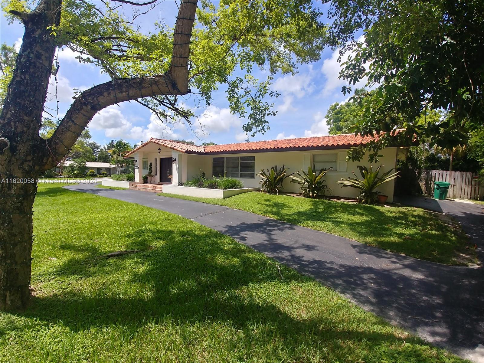 12420 SW 105th Ave