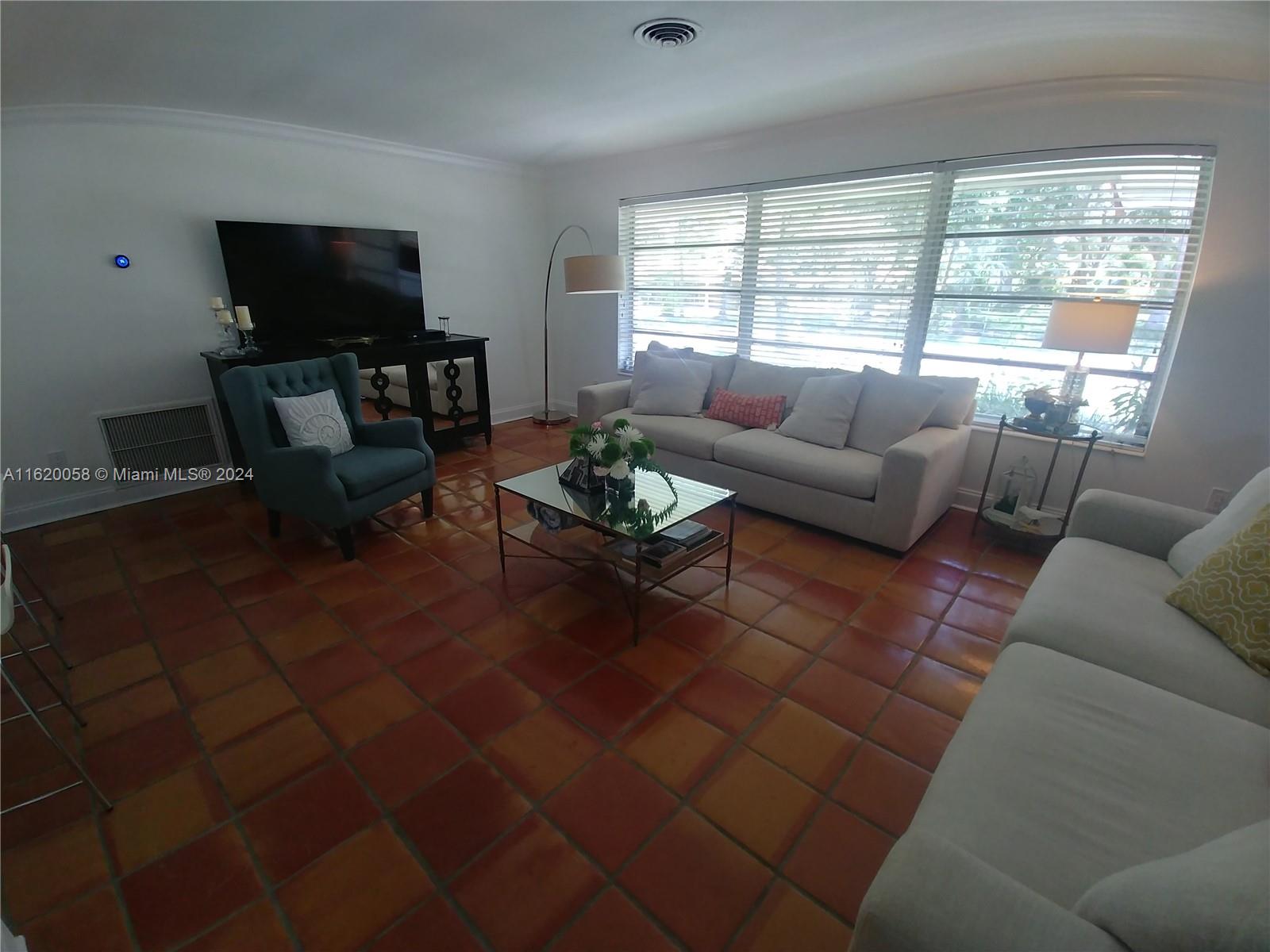 12420 SW 105th Ave