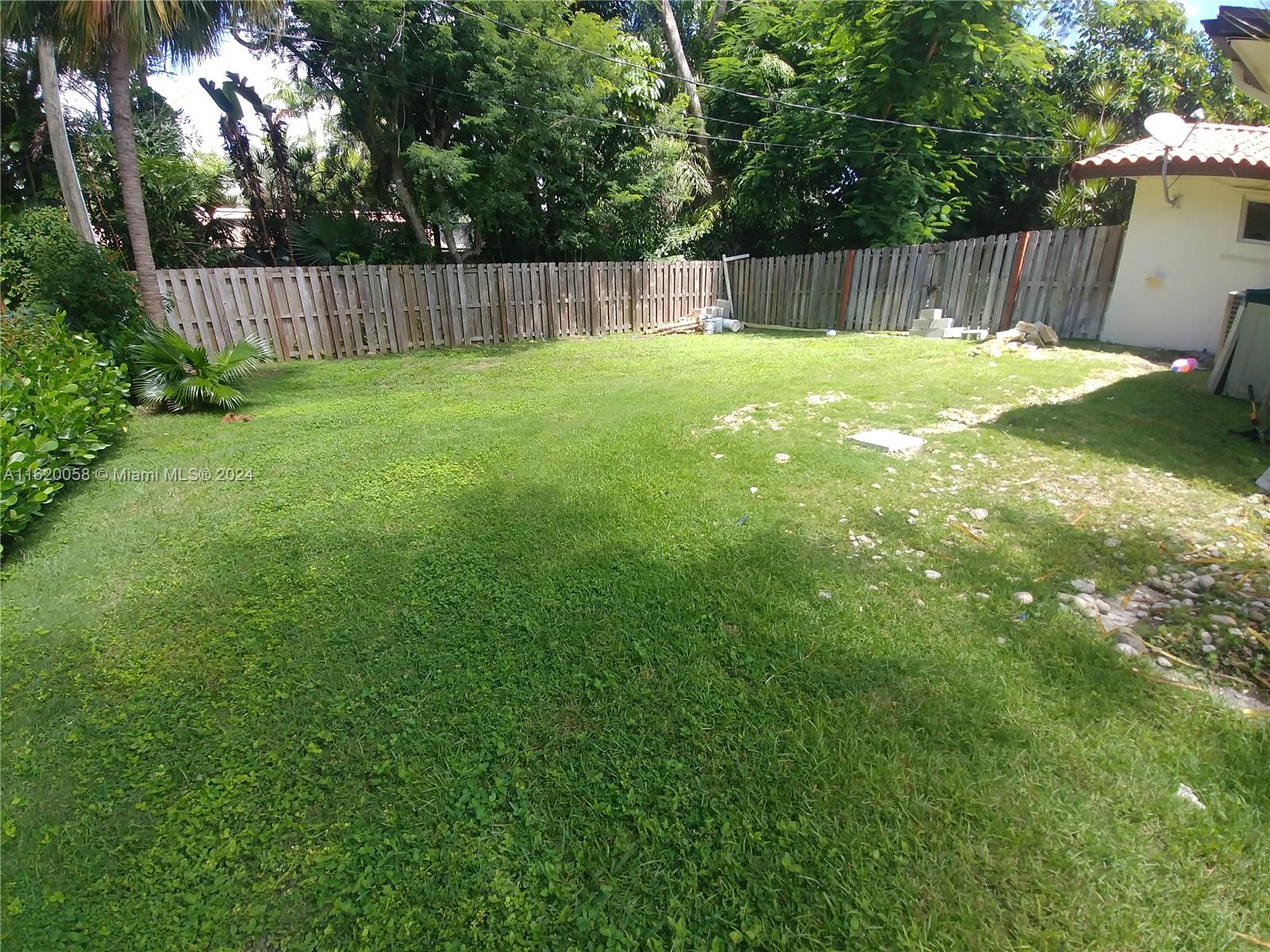 12420 SW 105th Ave