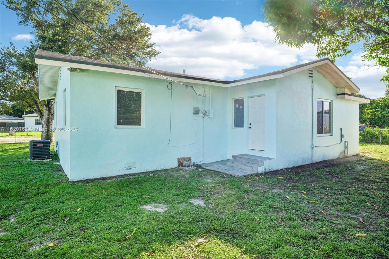 8731 NW 16th Ave