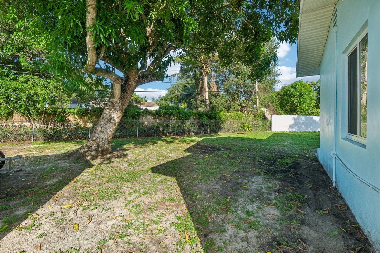 8731 NW 16th Ave