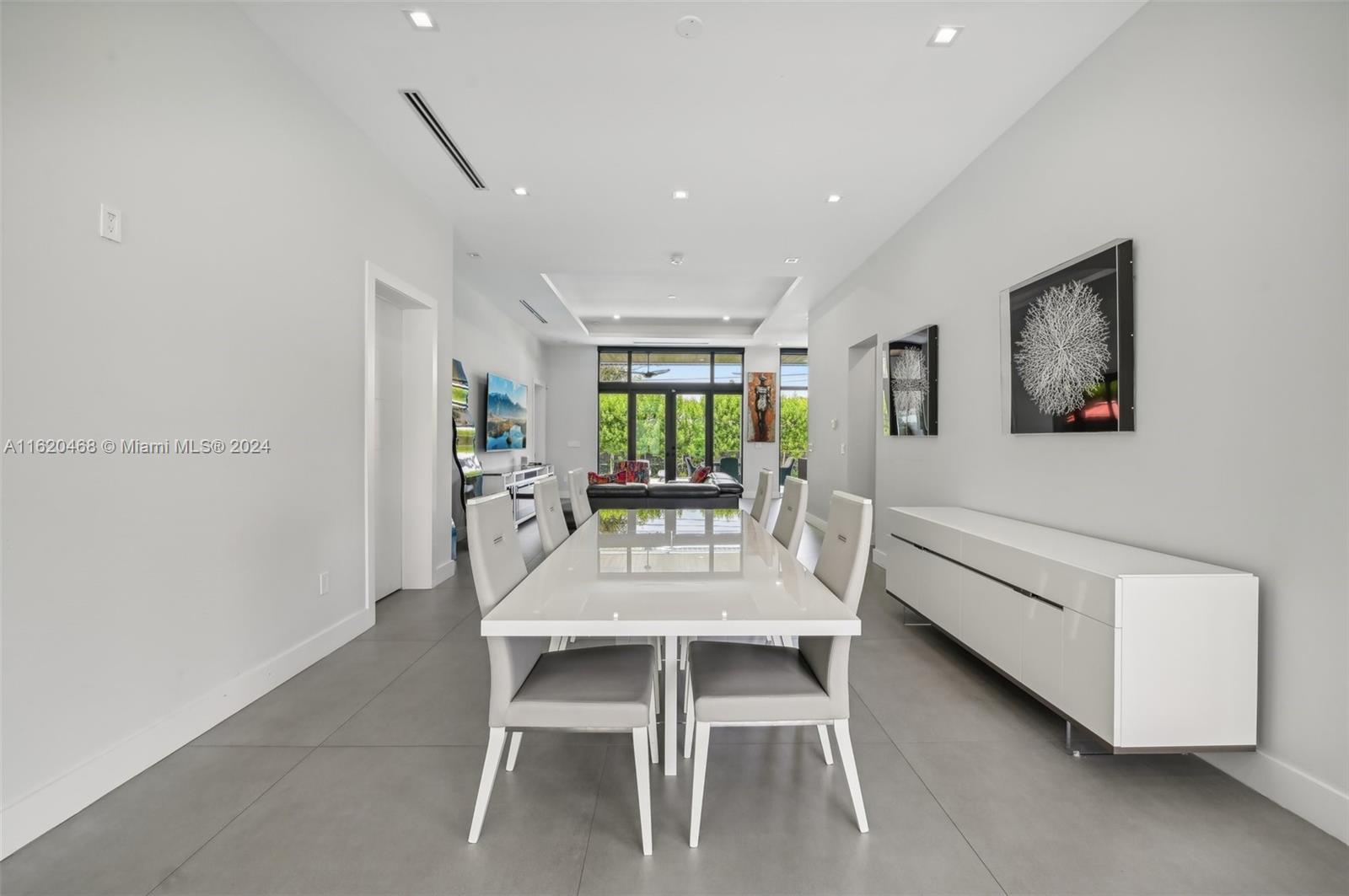 2935 SW 82nd Ave