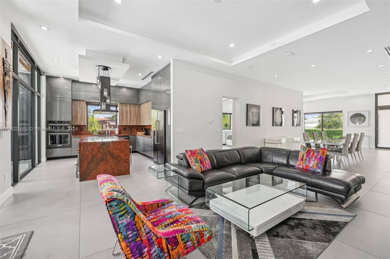 2935 SW 82nd Ave