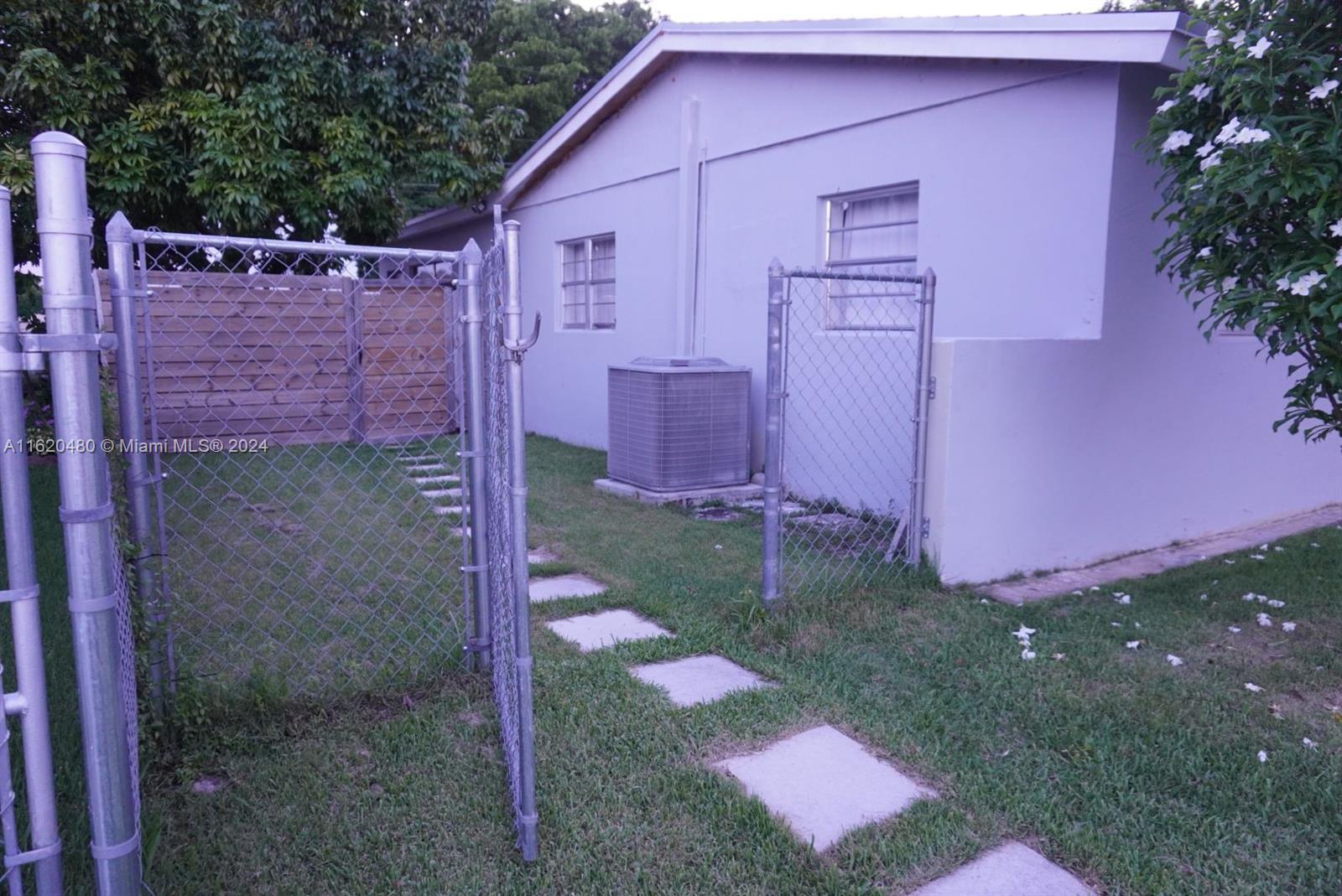 2332 SW 129th Ct